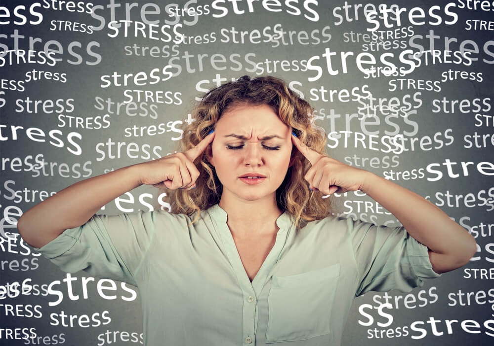 ストレスを解消することはPMSに対処する方法の一つです。